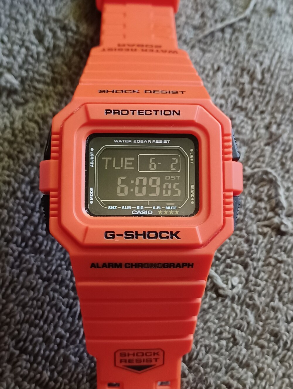 Casio G-Shock DW-D5500MR-4 Rescue Orange